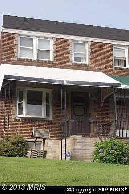 2nd image of 301 Arden Rd W