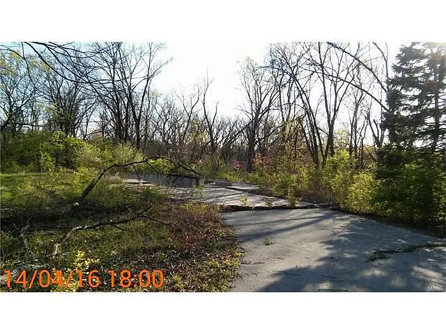 10 Deer Valley Ct photo 1
