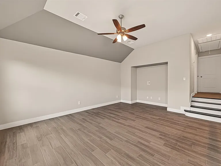 2619 Lilac Point Ln — Photo 26