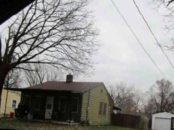 4117 3rd St, Des Moines, IA 50313