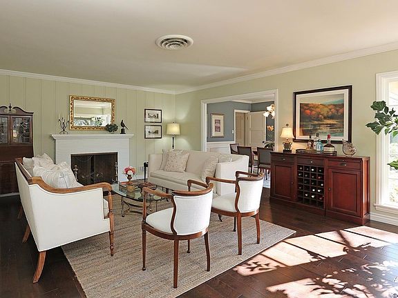 5th image of 4276 Woodleigh Ln
