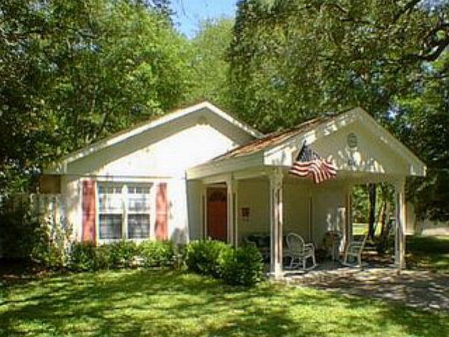 1st image of 806 S Beachview Dr