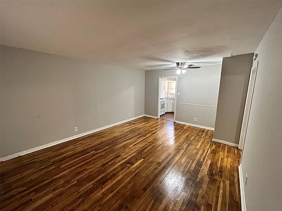 4th image of 8807 Timberside Dr APT 8