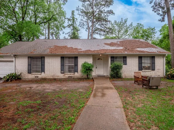 1701 Avenue R, Huntsville, TX 77340