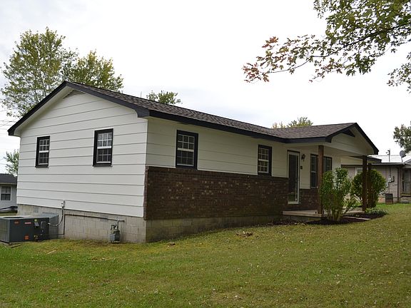 2nd image of 512 Burnett St