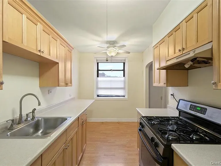 7 Greenridge Ave #A — Photo 7