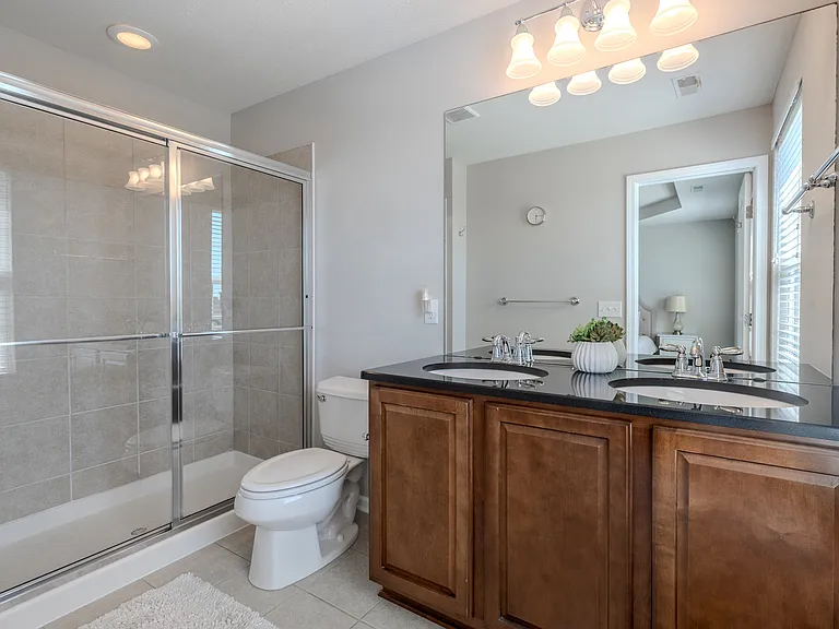 6180 N Pointe Dr — Photo 21