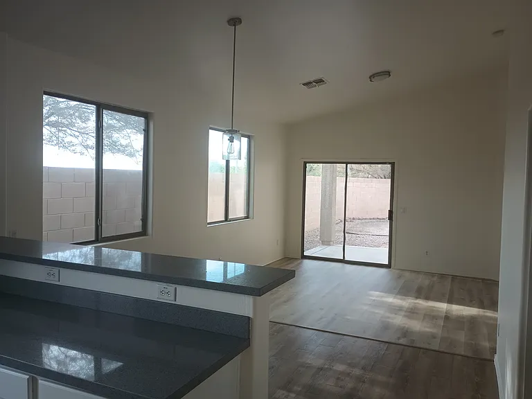 3732 W Glass Ln — Photo 7