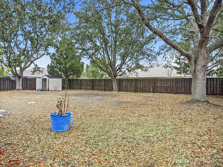 38 Bud Field Dr — Photo 31