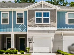 421 Cherry Ridge Dr, Orange Park, FL 32065