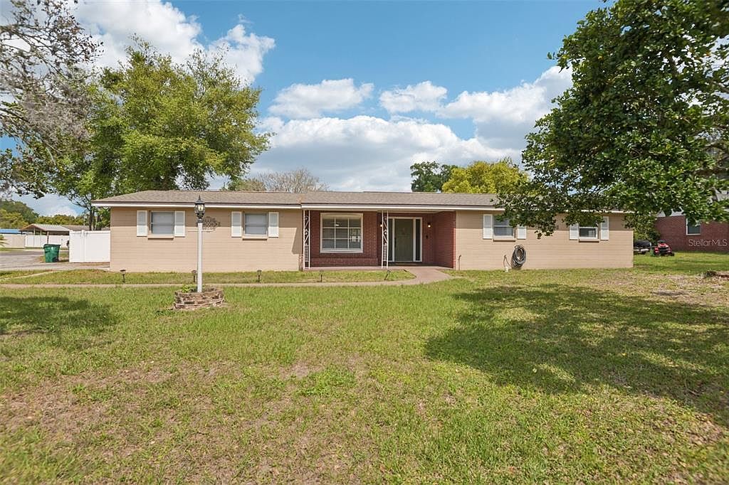 5942 13th St, Zephyrhills, FL 33542 | MLS #TB8482476 | Zillow