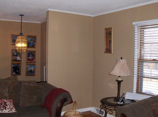 13123 Pennycross Rd, Lenexa, KS 66215