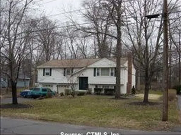 44 Lexton Dr, Farmington, CT 06032