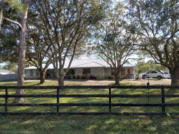 4045 Pepper Tree St, Grant Valkaria, FL 32949