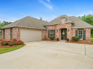 66 W Cadbury Ln, Hattiesburg, MS 39402