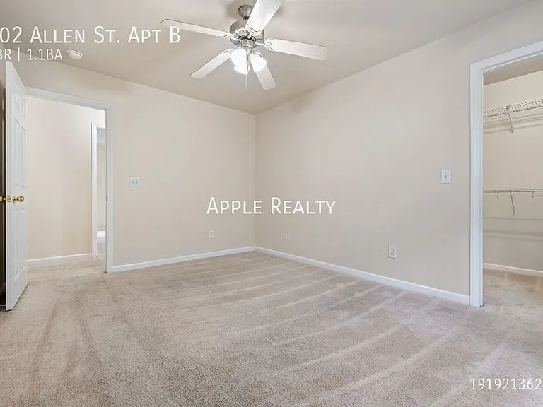 202 Allen St #B — Photo 9