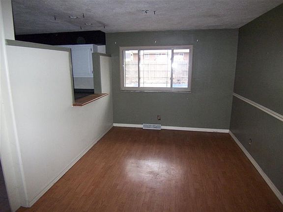 4th image of 4171 Green Springs Dr
