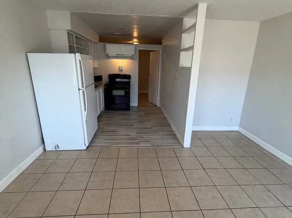 2204 Sunrise Ave #2, Las Vegas, NV 89101