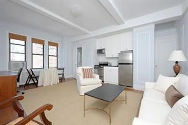Rented by Douglas Elliman | media 7