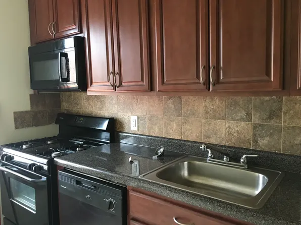 485 Garfield Ave APT 8, Jersey City, NJ 07305