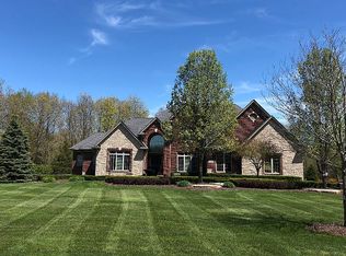 1657 Turtle Crk, Milford, MI 48380