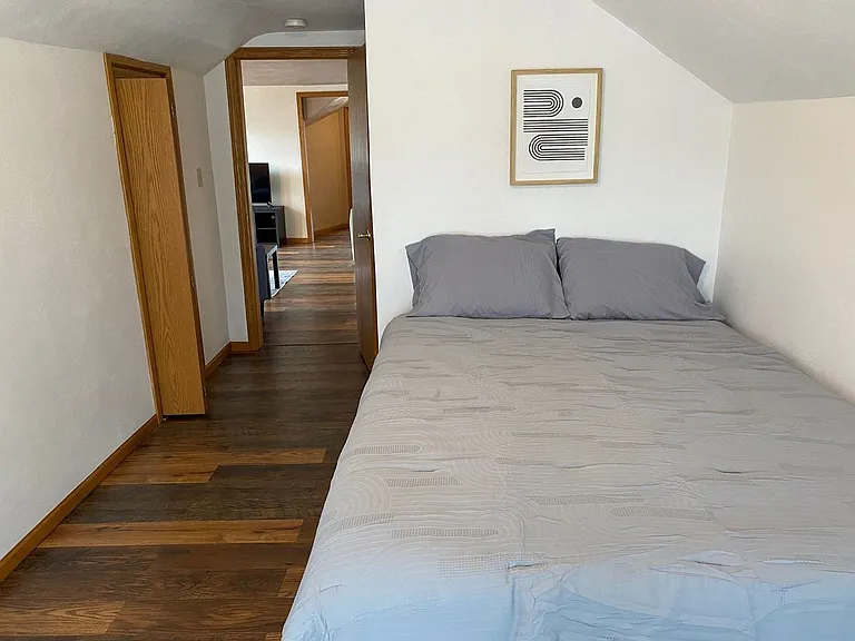 410 N Maple Ave — Photo 14