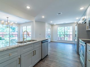 3105 NW 3rd St, Bentonville, AR 72712