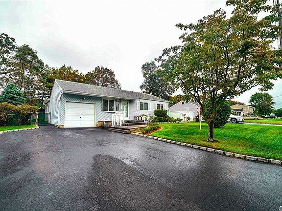 4th image of 357 Oakwood Ave