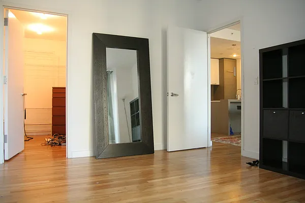 Rented by Keller Williams NYC | media 32