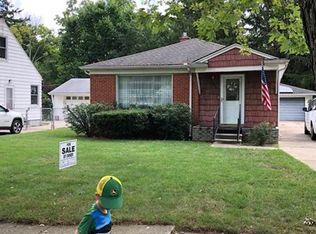 131 Exmoor Rd, Waterford, MI 48328