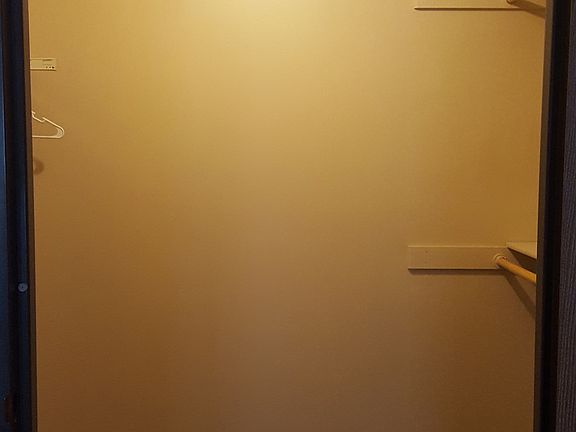 LG BR Walk-in closet
