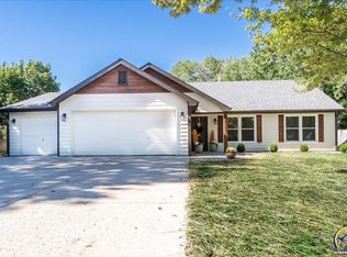 2817 Winterbrook Dr, Lawrence, KS 66047