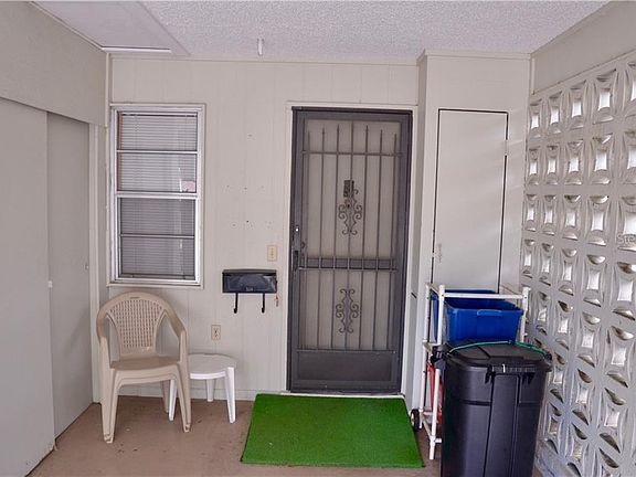3rd image of 1536 Stewart Dr #313