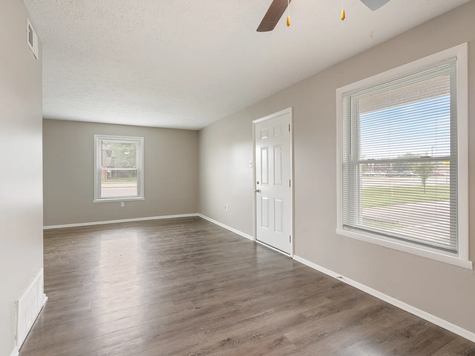 1630 Greentree Blvd — Photo 3