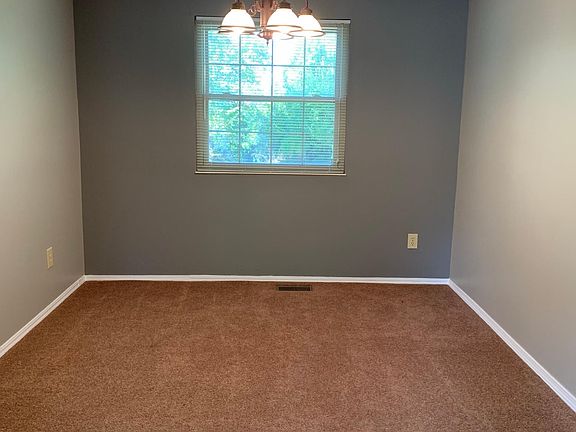 3rd image of 5117 Carter Ct