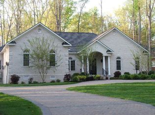 207 Morris St, Blackstone, VA 23824