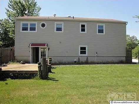 2nd image of 21 Pine Brook Dr