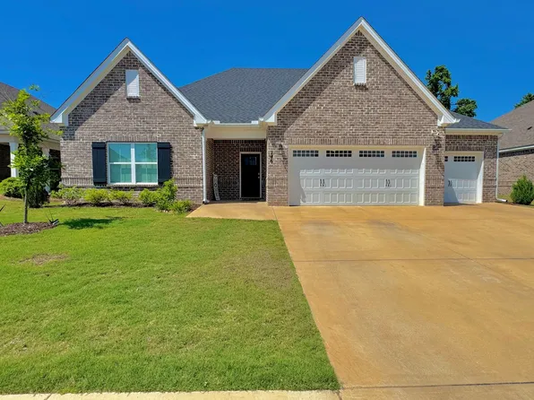 146 Lenore Ct, Prattville, AL 36066