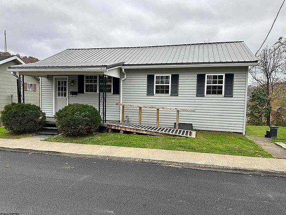 2nd image of 522 Camden Ave