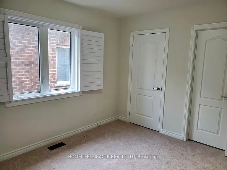 1807 Fosterbrook St — Photo 30