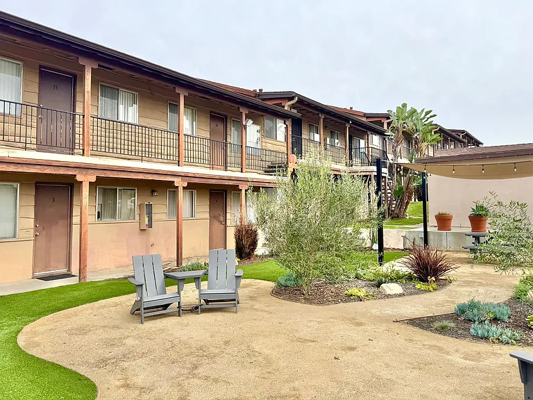 7821 Linda Vista Rd. — Photo 4