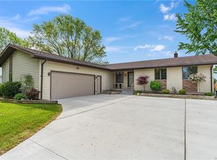 2886 Brent Dr, Sanborn, NY 14132