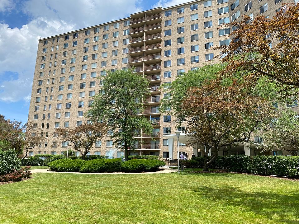 1st image of 6833 N Kedzie Ave APT 1405