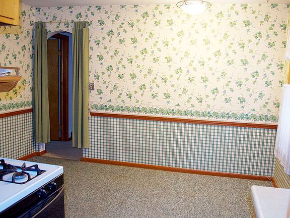 4th image of 619 Clifton Blvd
