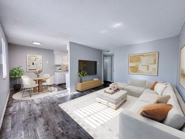 816 Twin Oaks Way #306