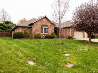 709 E Meramec Ln, Nixa, MO 65714