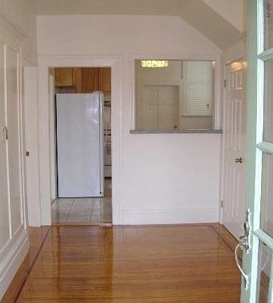Apt. Entrance