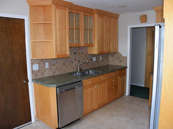 Kitchen (looking from dining room)