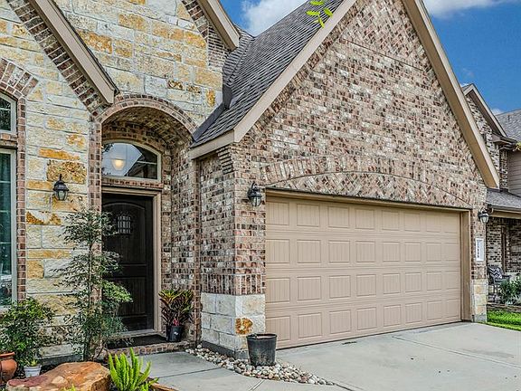 4th image of 23118 Verona Vista Dr