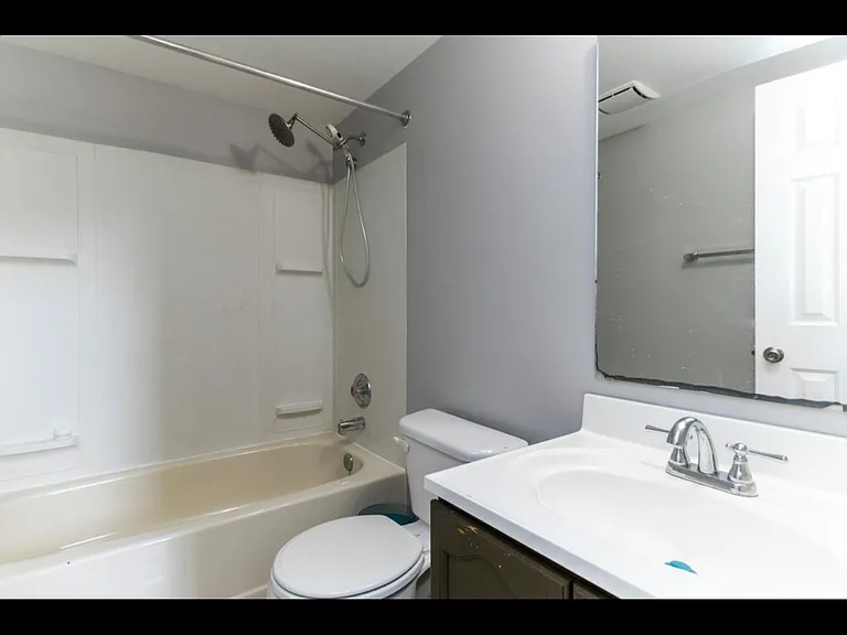1214 Dewberry Dr — Photo 21